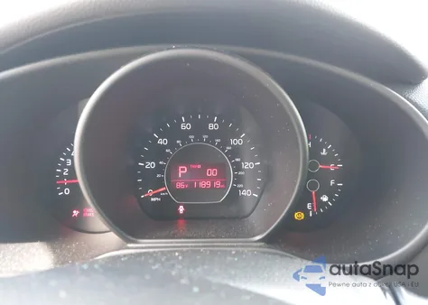 2015 Kia Soul z USA, uszkodzony, nr VIN KNDJN2A20F7135349